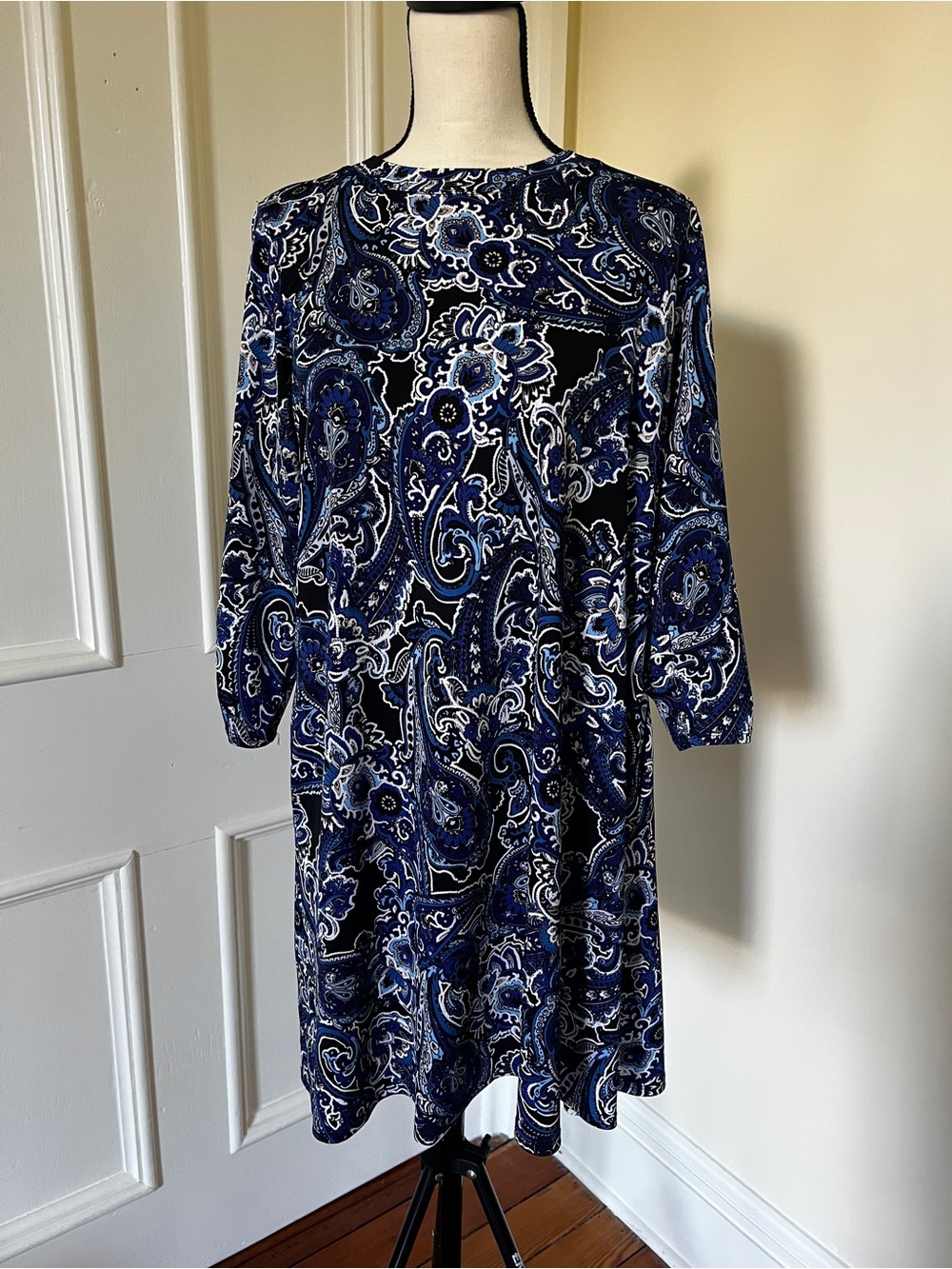 Apt 9 paisley 3/4 sleeve dress with pockets | size M